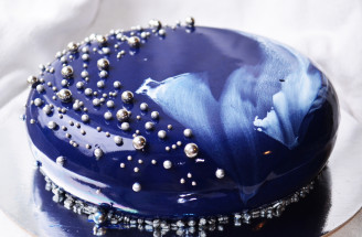 Svadobná galaxy torta: Inšpiruj sa a skús si ju pripraviť aj sama!