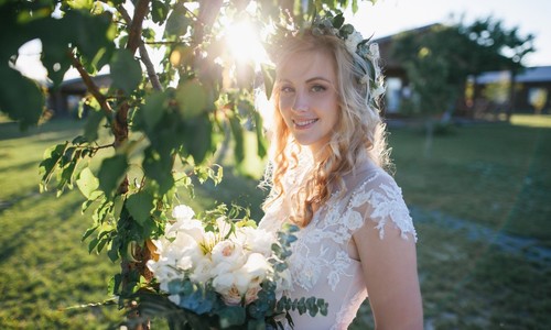Kvetinové svadobné šaty: Trend, pre všetky romantické nevesty