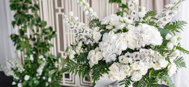 Unikátne spôsoby, ako využiť papraď na svadbe: Zakomponuj ju do výzdoby i kytice