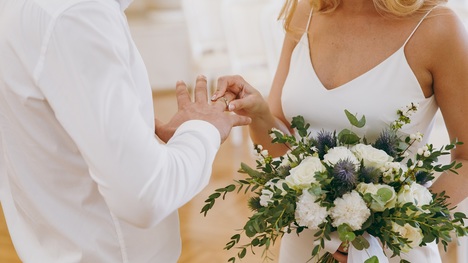 Malá svadba s dvoma svedkami: Dala by si jej prednosť?