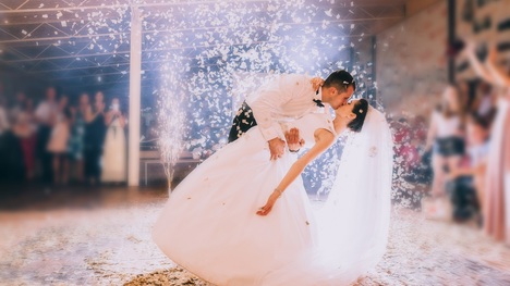 Prvý svadobný tanec: Buď netradičná a začni v štýle hriešneho tanca